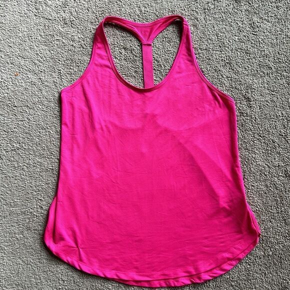 Old Navy Active Racerback Tank! - Picture 10 of 10